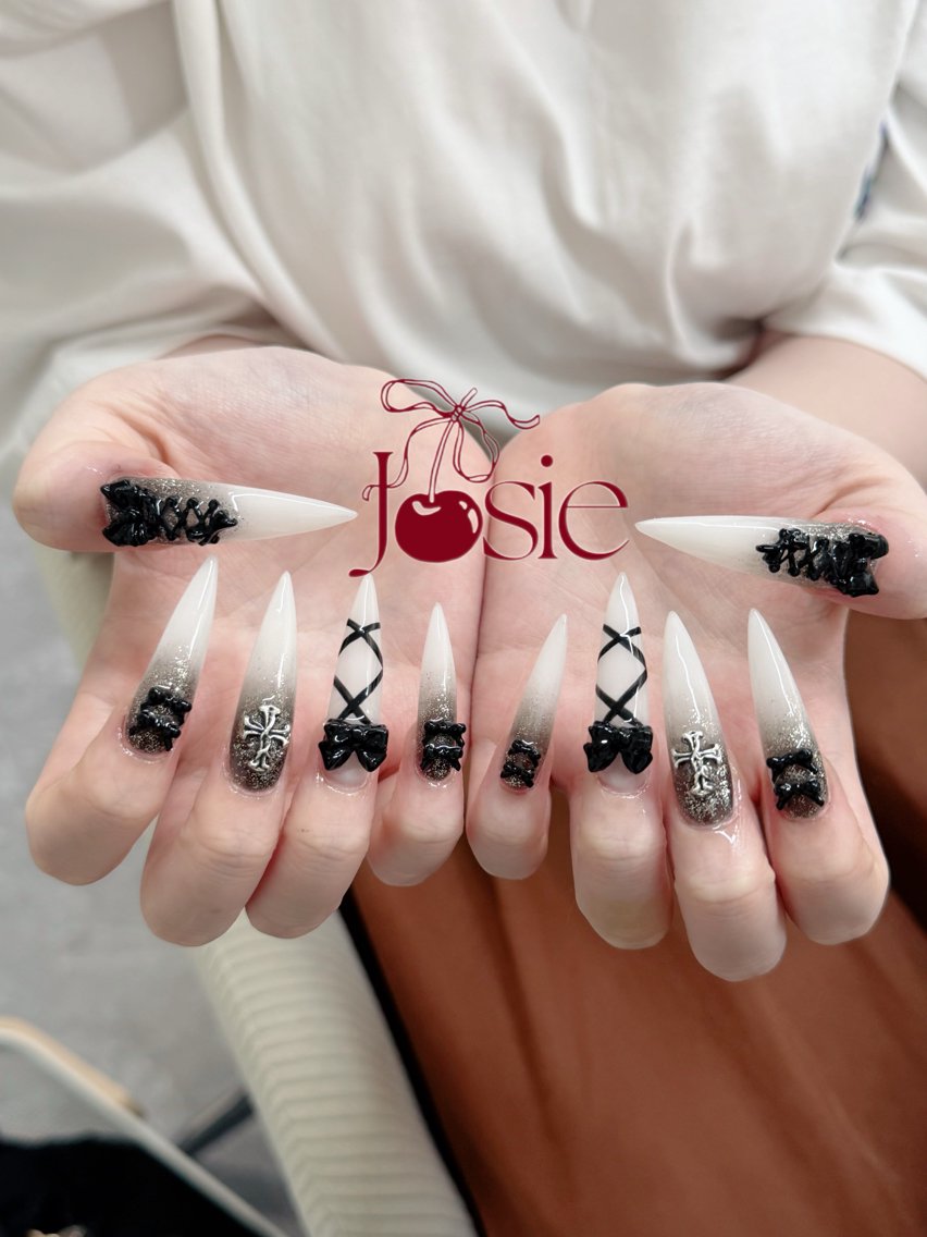 ネイル 長さ出し フレンチネイル グラデーション 韓国ネイル ロングネイル ハンドネイル Josie nail salonのネイルデザイン
