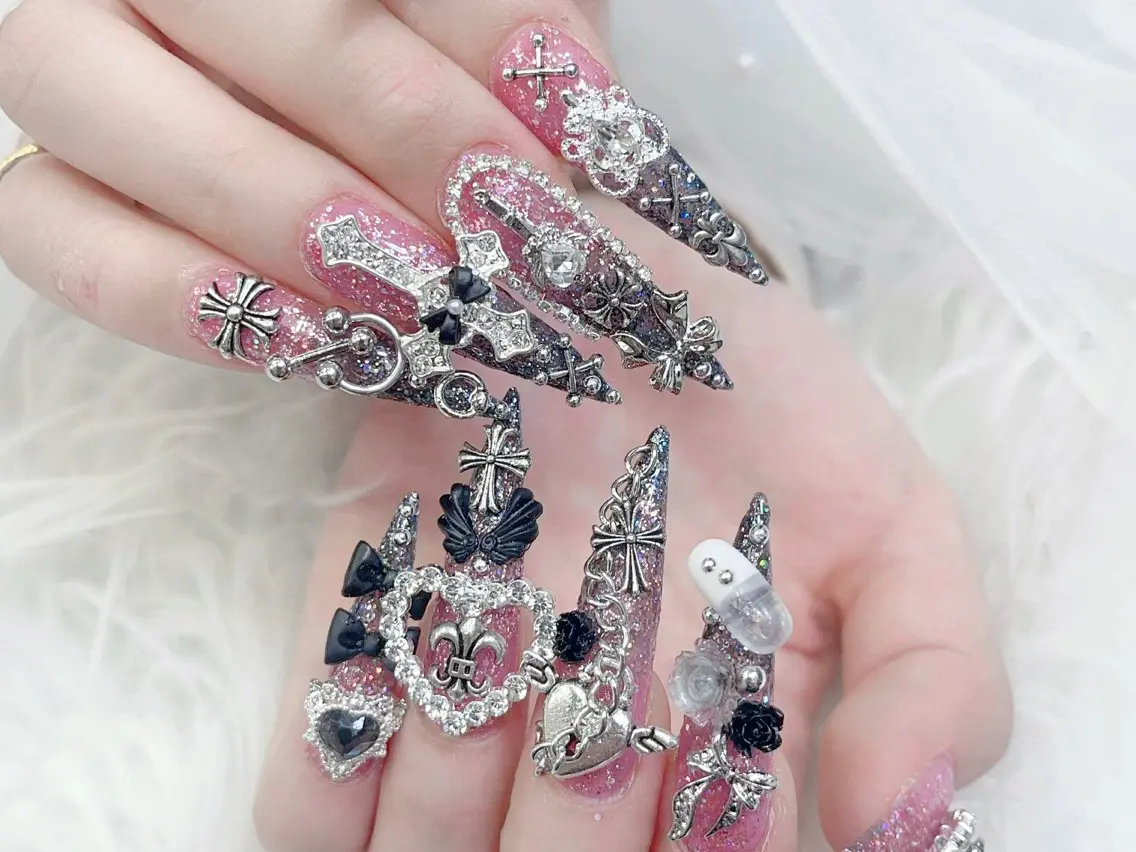 ネイル 成人式 ロングネイル マグネットネイル 大理石ネイル(マーブル) リボン ハンドネイル MoMoA Nail ネイル長さ出し専門店のネイルデザイン