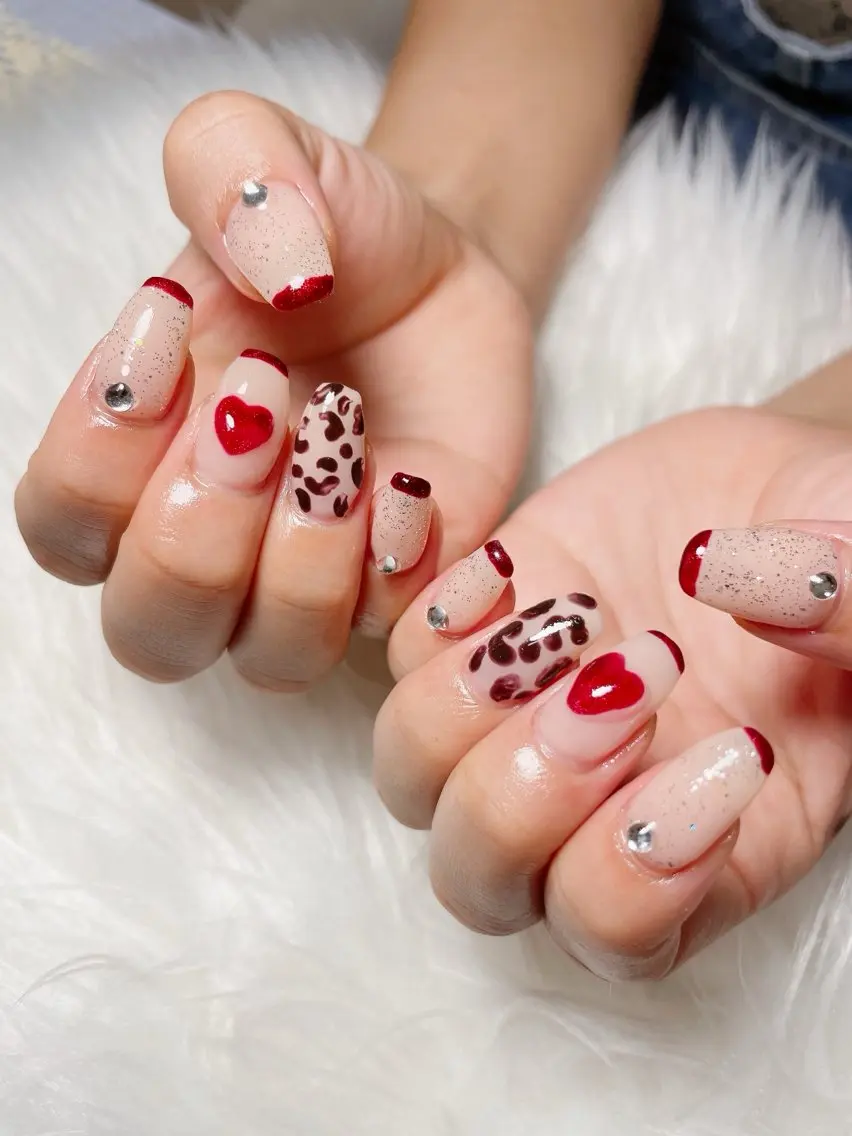 ネイル アニマル柄 ハート ぷっくりネイル nailsalon Rinのネイルデザイン