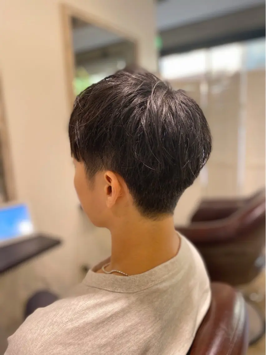 メンズ 根本 真奈のヘアスタイル