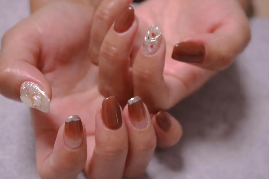 ネイル オーロラネイル カジュアル ジェルネイル マグネットネイル マットネイル MH Nailのネイルデザイン