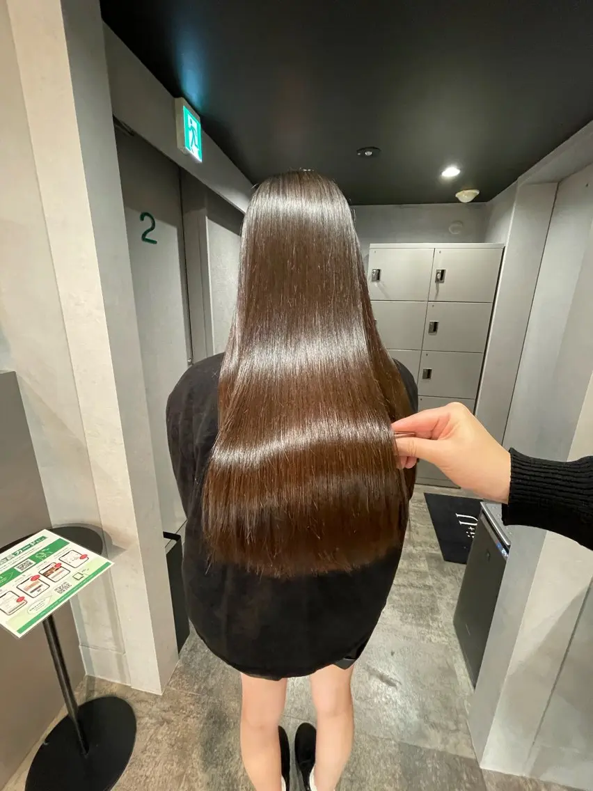 ロング 岡田 大樹のヘアスタイル