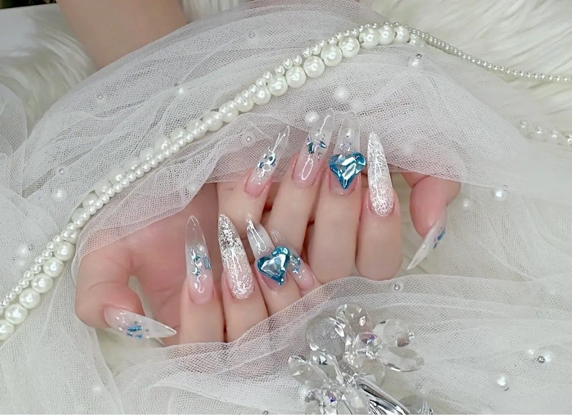 ネイル R salonのネイルデザイン