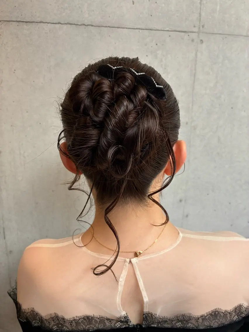 ロング ヘアアレンジ ヘアセット 勝野 麻美のヘアスタイル