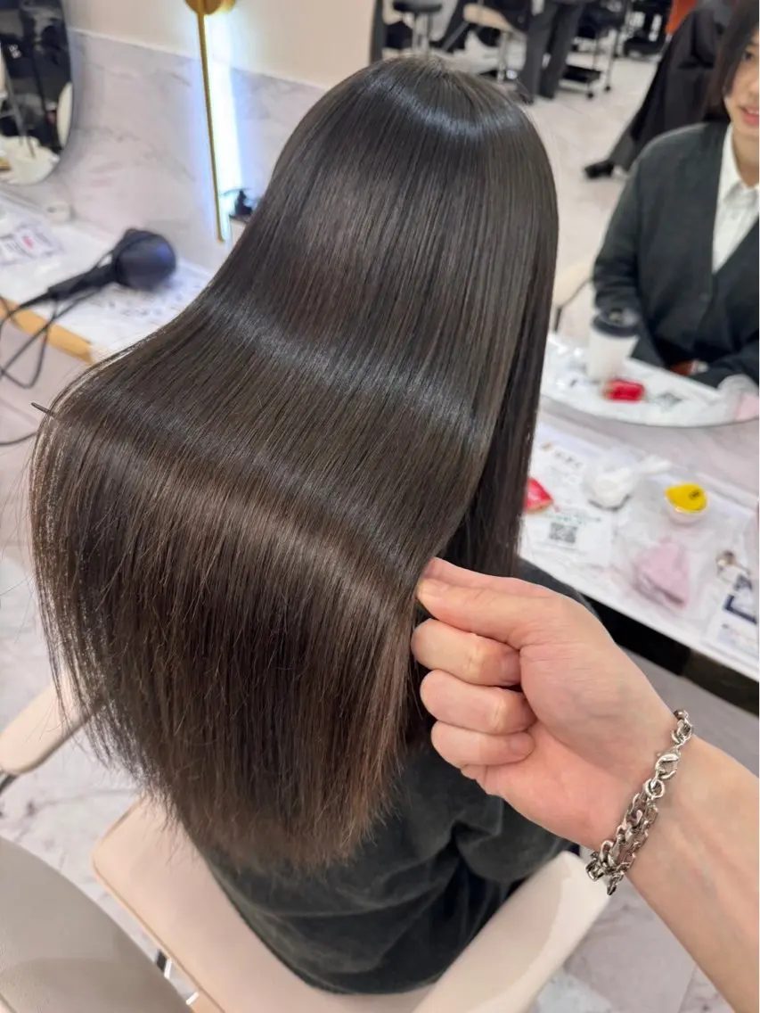 ミディアム カラー 縮毛矯正🫧髪質改善 高原瑞輝のヘアスタイル