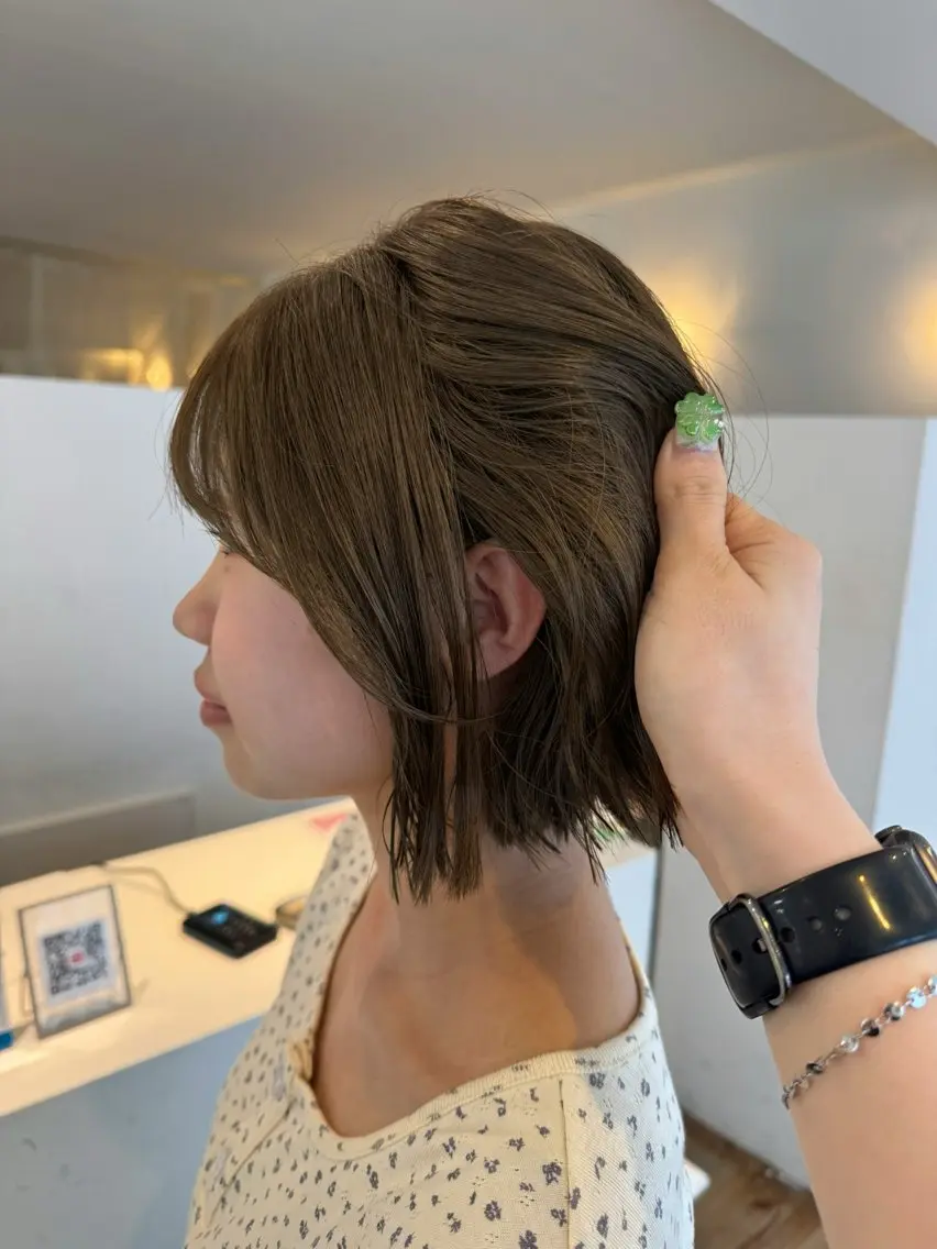 ミディアム カラー ベージュカラー ブリーチ 透明感カラー ダブルカラー ブリーチなしカラー カット ヘアカラー トリートメント YARD.長田 唯のヘアスタイル