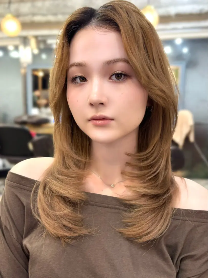 ロング カット ヘアカラー トリートメント 優李 ゆうりのヘアスタイル