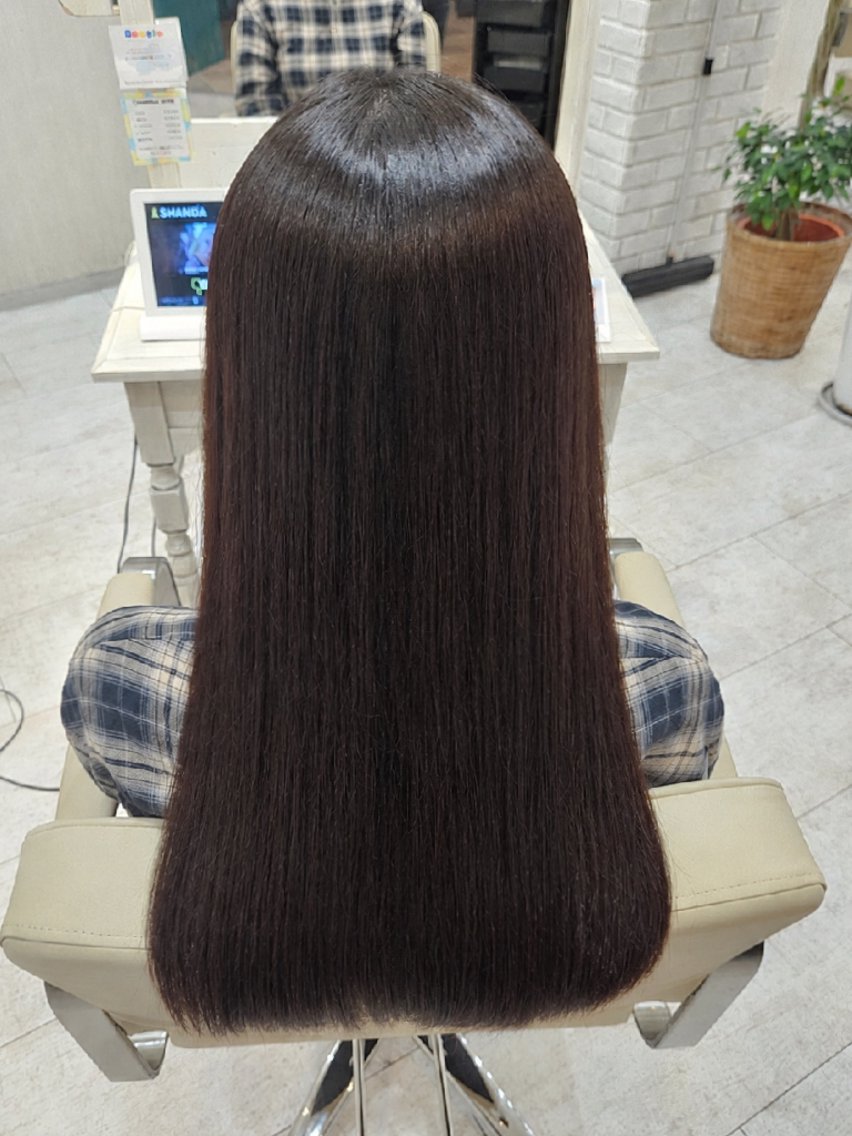 ロング カラー 顔まわりレイヤー 顔周りカット 髪質改善 韓国風ヘア レイヤーカット カット ヘアカラー トリートメント レイヤー×艶髪特化 代表 西村功平のヘアスタイル