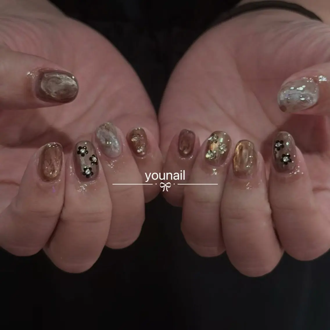 ネイル ミラーネイル 持ち込み ニュアンスネイル オフィスネイル ショートネイル ハンドネイル younail荻窪 （練習モデル）のネイルデザイン