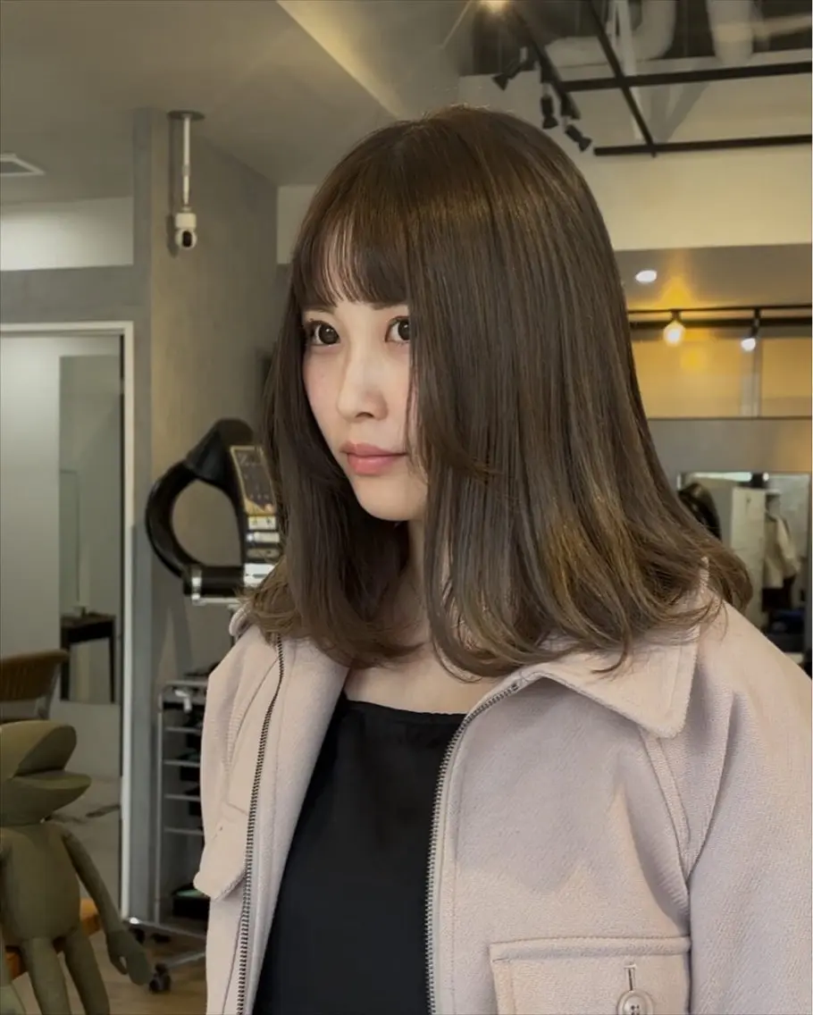 セミロング カラー ベージュカラー ラベンダーカラー ラベンダーベージュ 迫 裕美のヘアスタイル