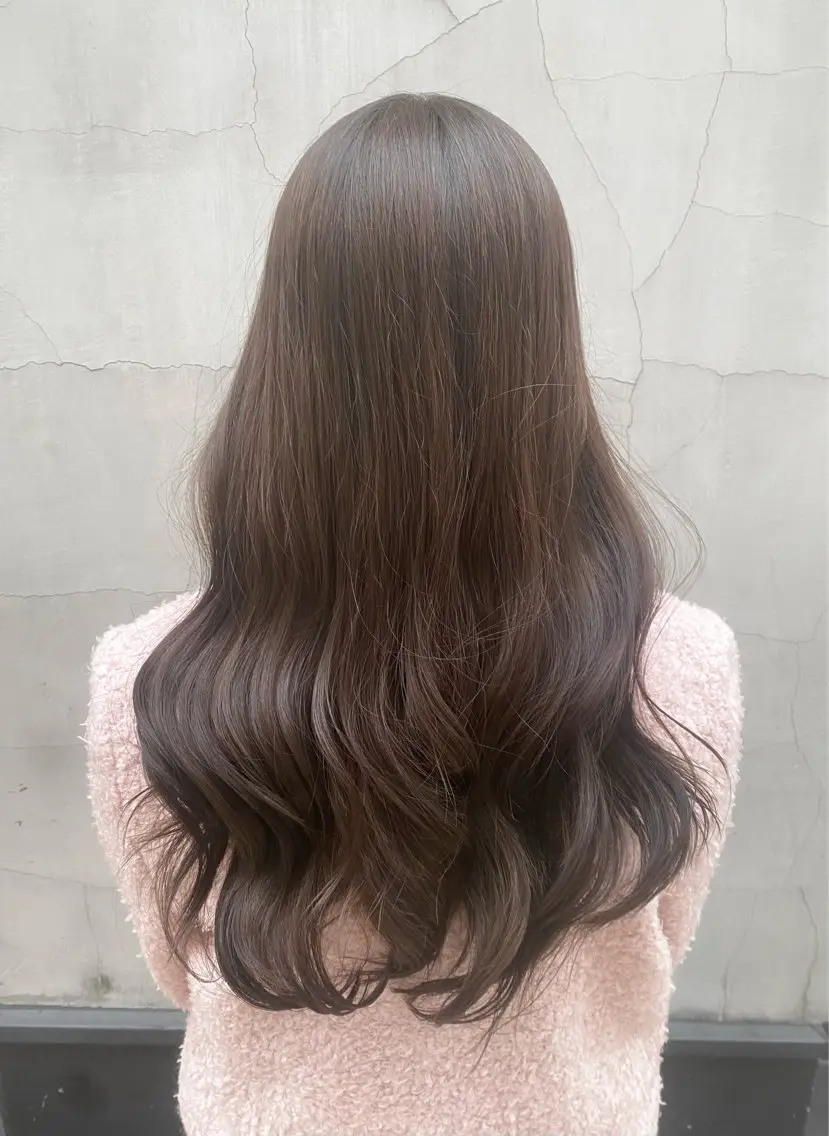 ロング カラー パーマ ヘアアレンジ ベージュカラー ブリーチ 透明感カラー グレージュ ラベンダーカラー 中顔面短縮カット🪽 レイヤー🥀コウヘイのヘアスタイル