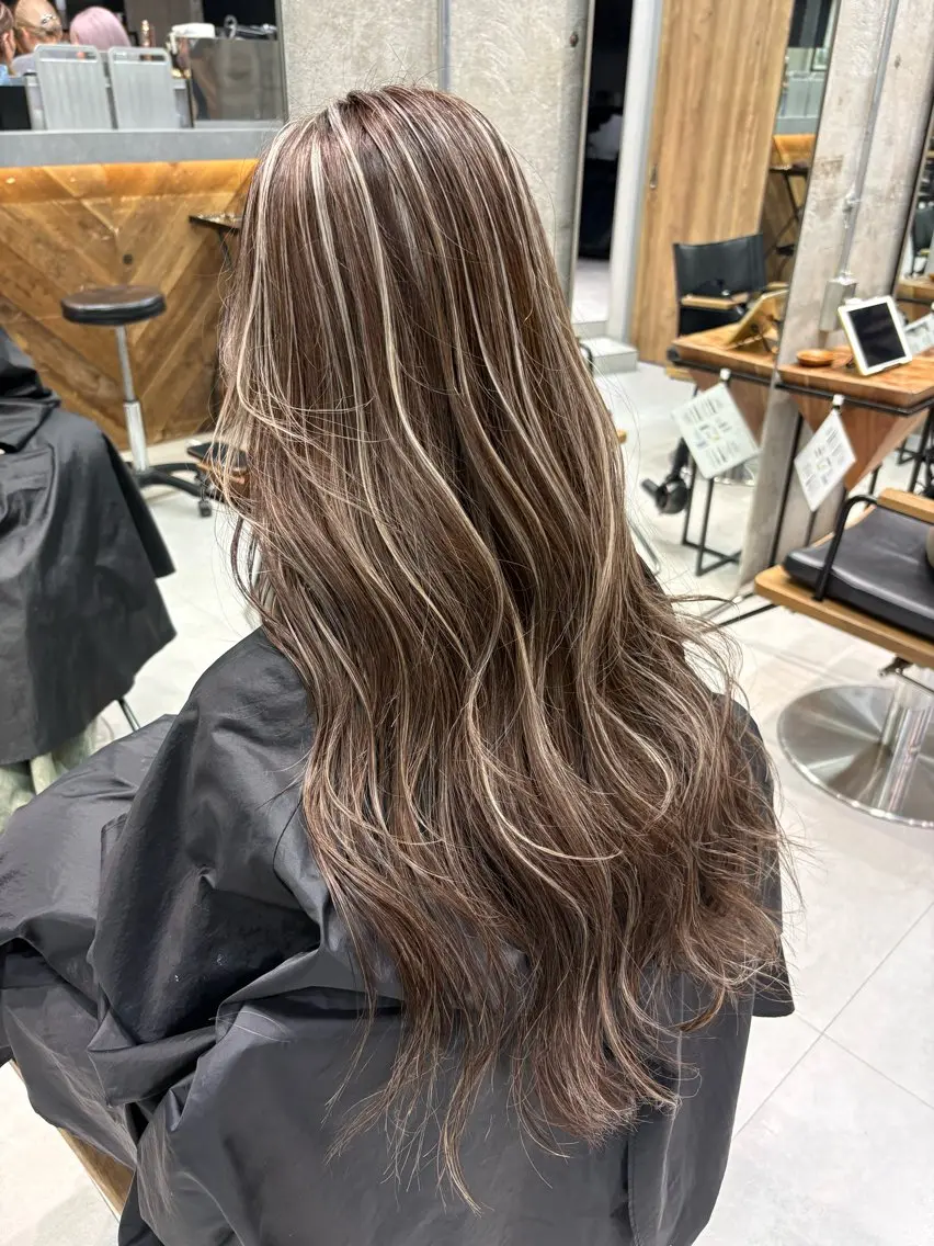 ロング カラー ブリーチ ハイライトカラー ハイライト ヘアカラー ♡ハイライトカラー shinri♡のヘアスタイル