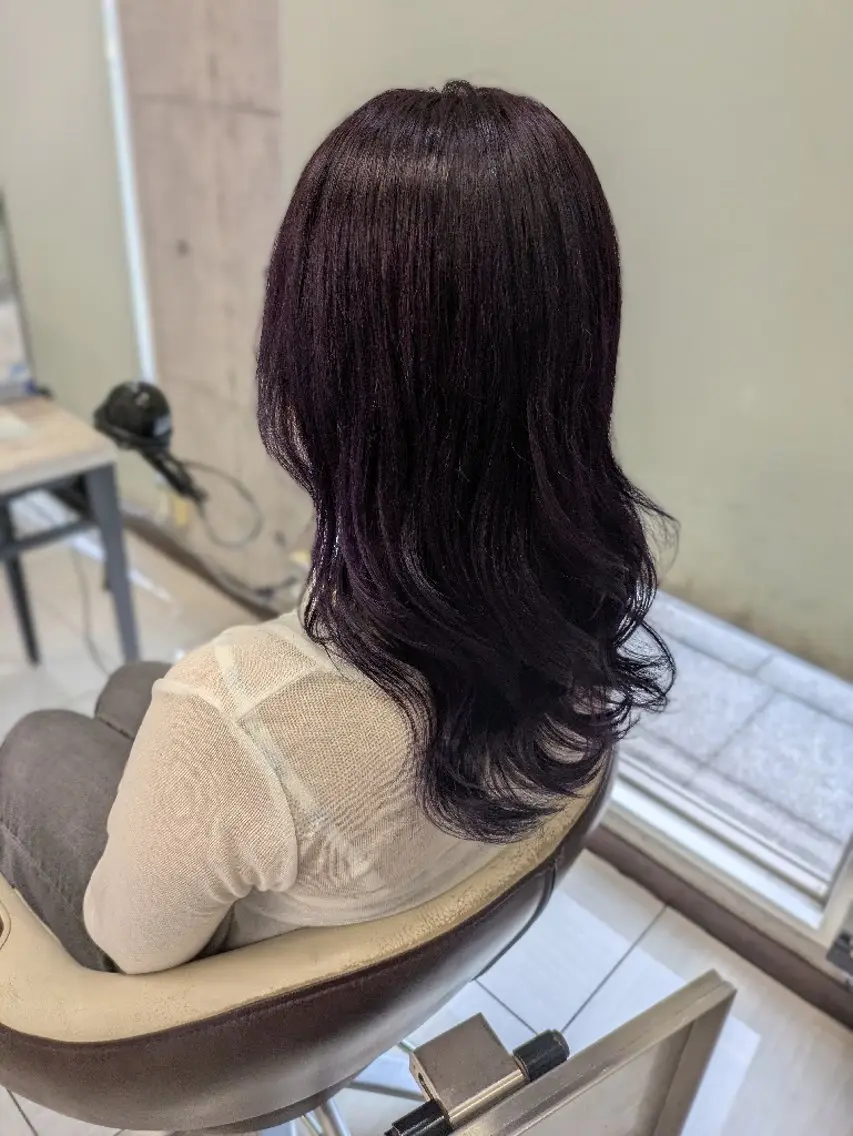 ロング カット ヘアカラー 小林 凜のヘアスタイル