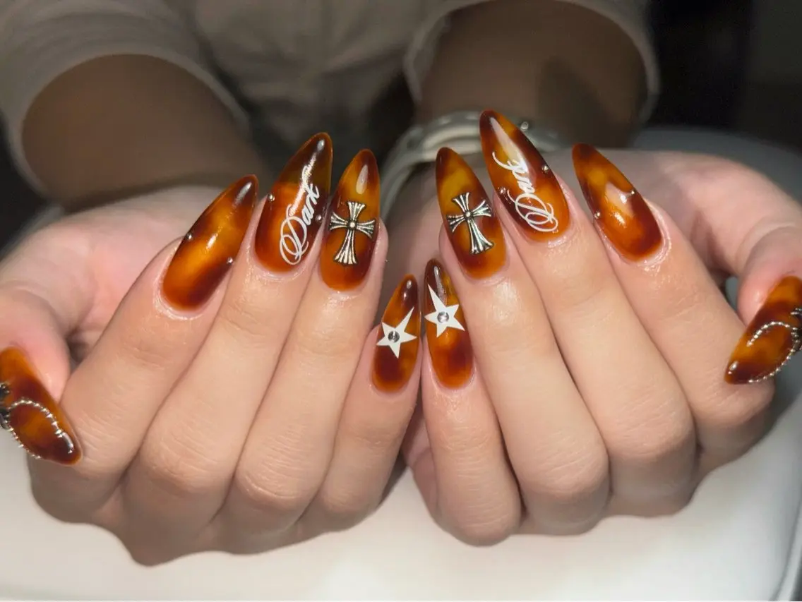 ネイル ハンドネイル ハンドケア Schon sakiのネイルデザイン