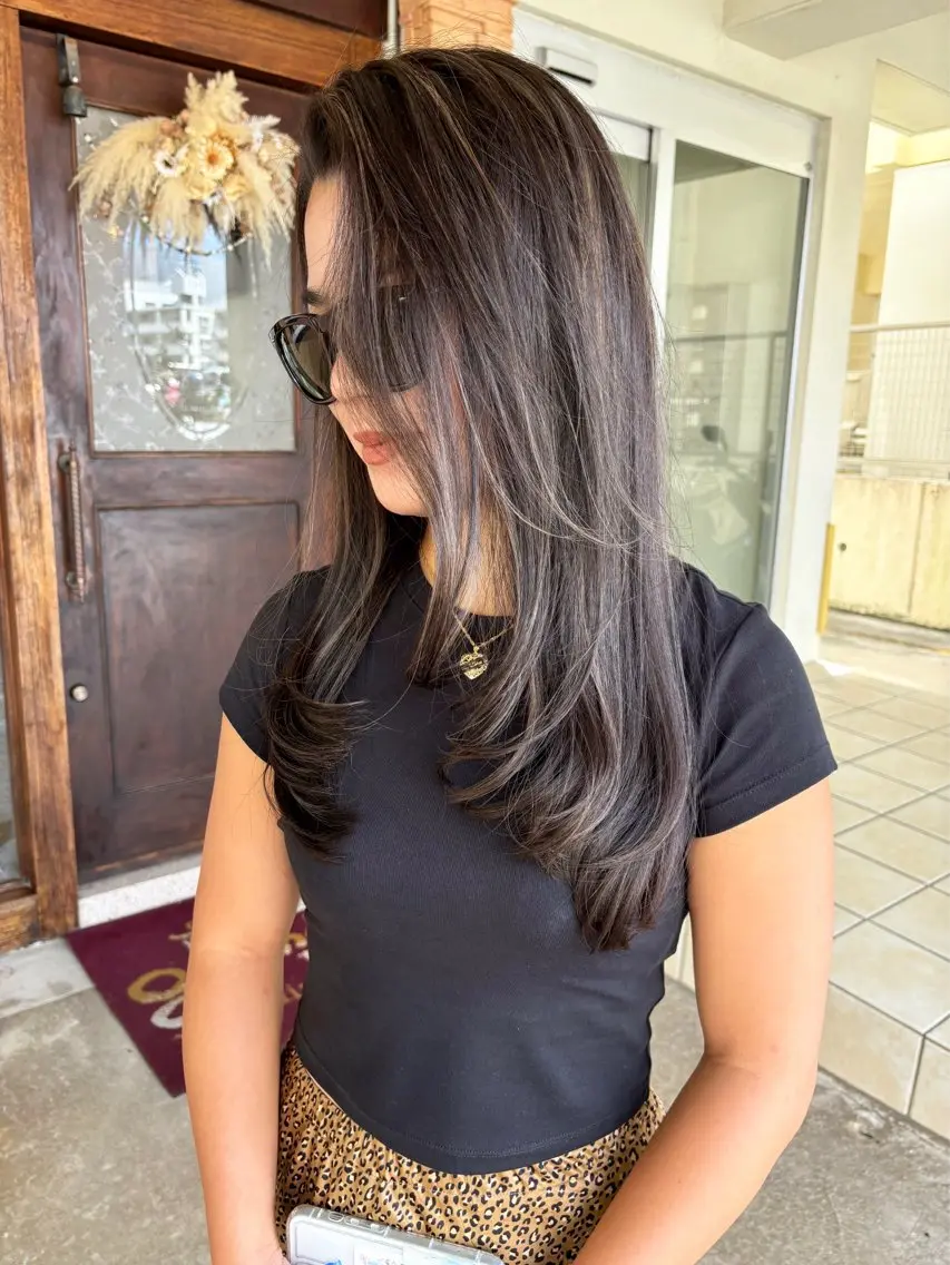 ミディアム カラー イルミナカラー カット ヘアカラー grand juteのヘアスタイル