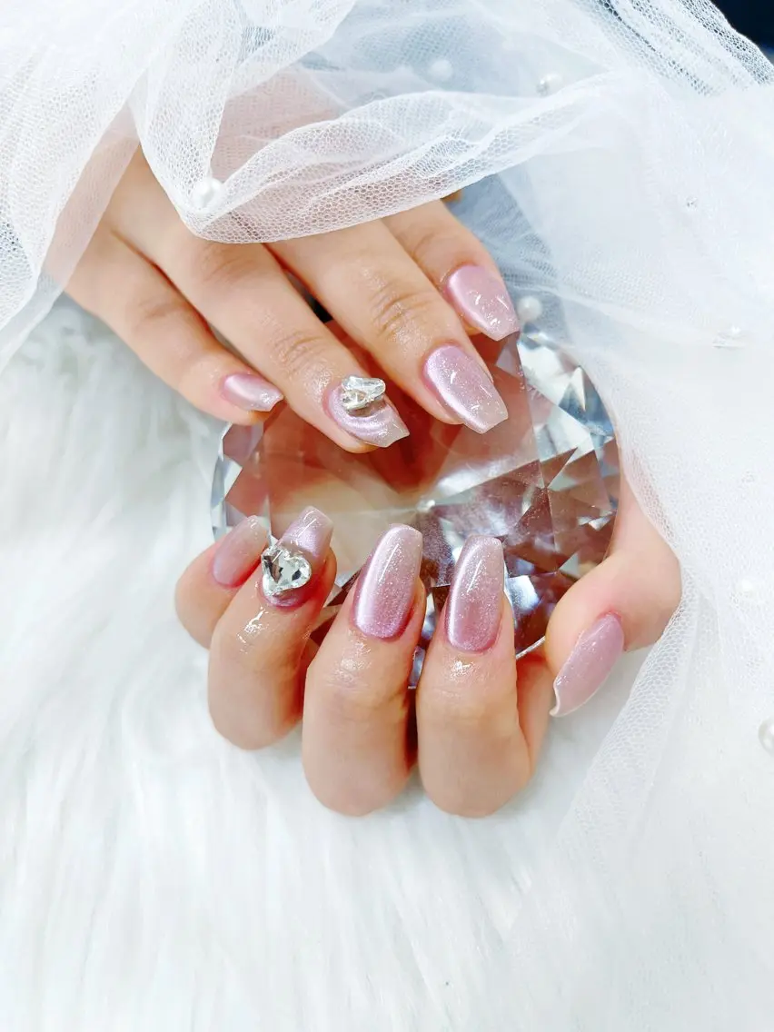 ネイル ストーンネイル ハンドネイル nail salon AIのネイルデザイン