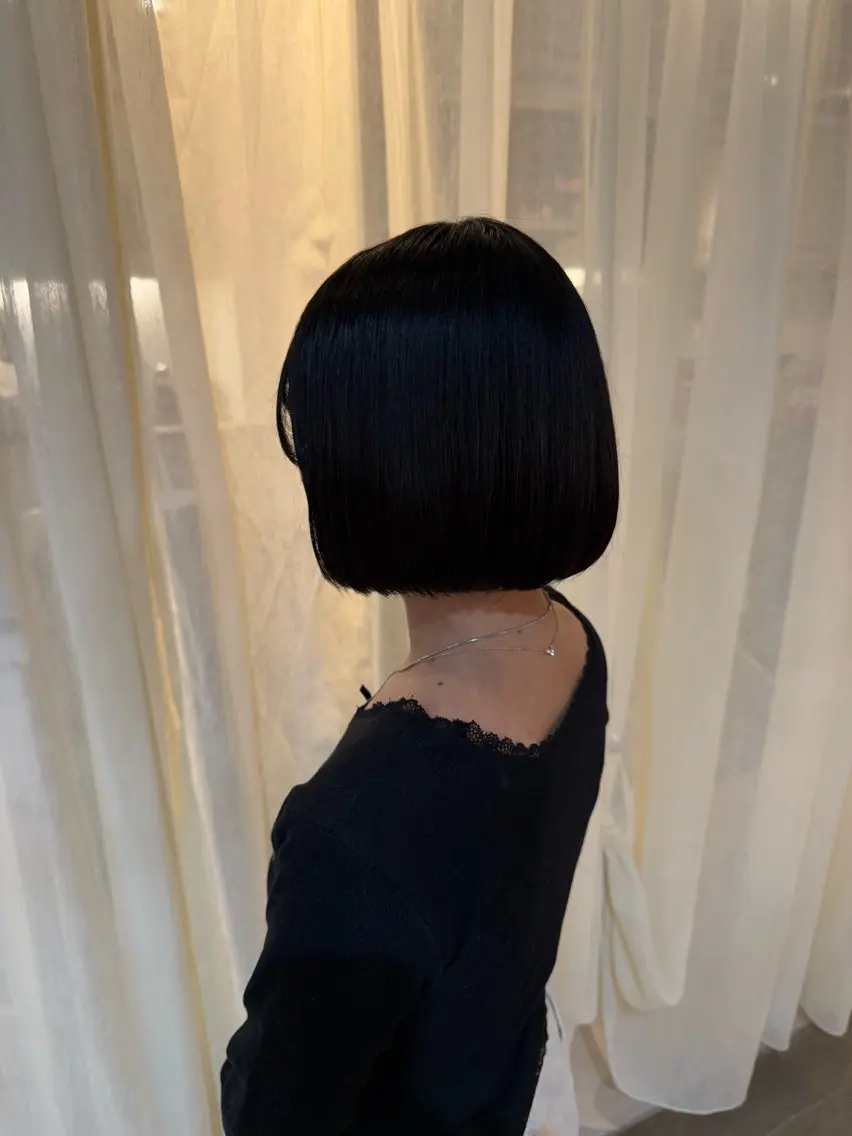 ミディアム 藤原 百花のヘアスタイル