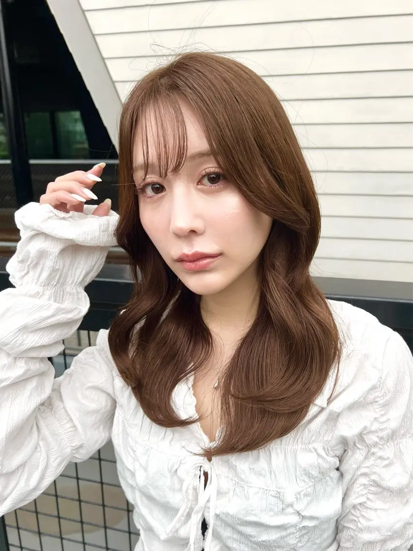 セミロング カラー ブリーチ 透明感カラー ダブルカラー ブリーチなしカラー ヘアカラー ブリーチしない暖色 カラー🥀杉 優菜のヘアスタイル