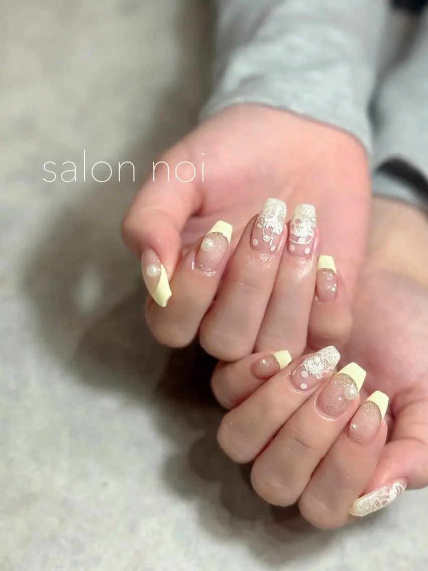 ネイル フレンチネイル レース 黄色 ハンドネイル salon noiのネイルデザイン