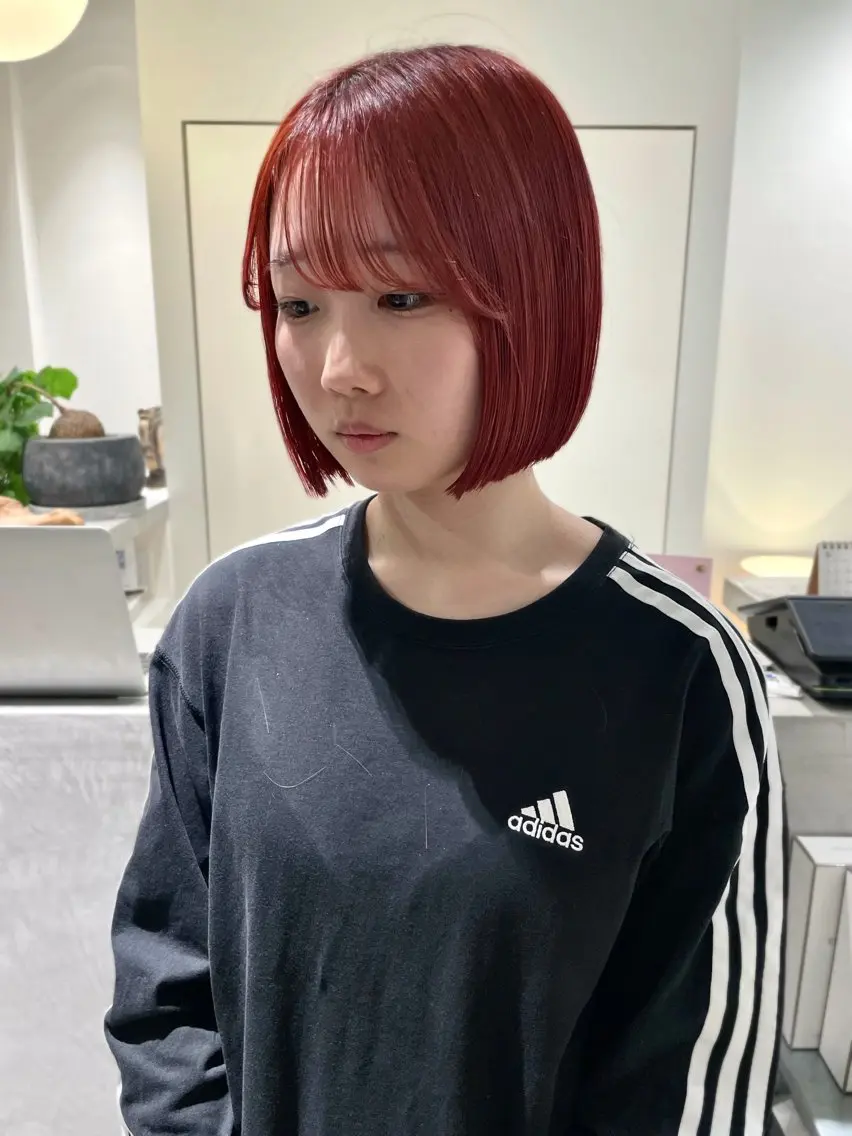 ショート カラー カット ヘアカラー 林 千聖のヘアスタイル