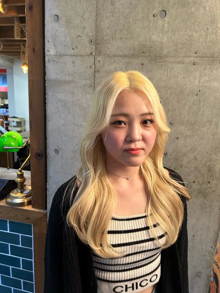 ロング カラー ヘアカラー トリートメント 🎨デザイン🥇 美髪・艶髪 日暮千敬のヘアスタイル