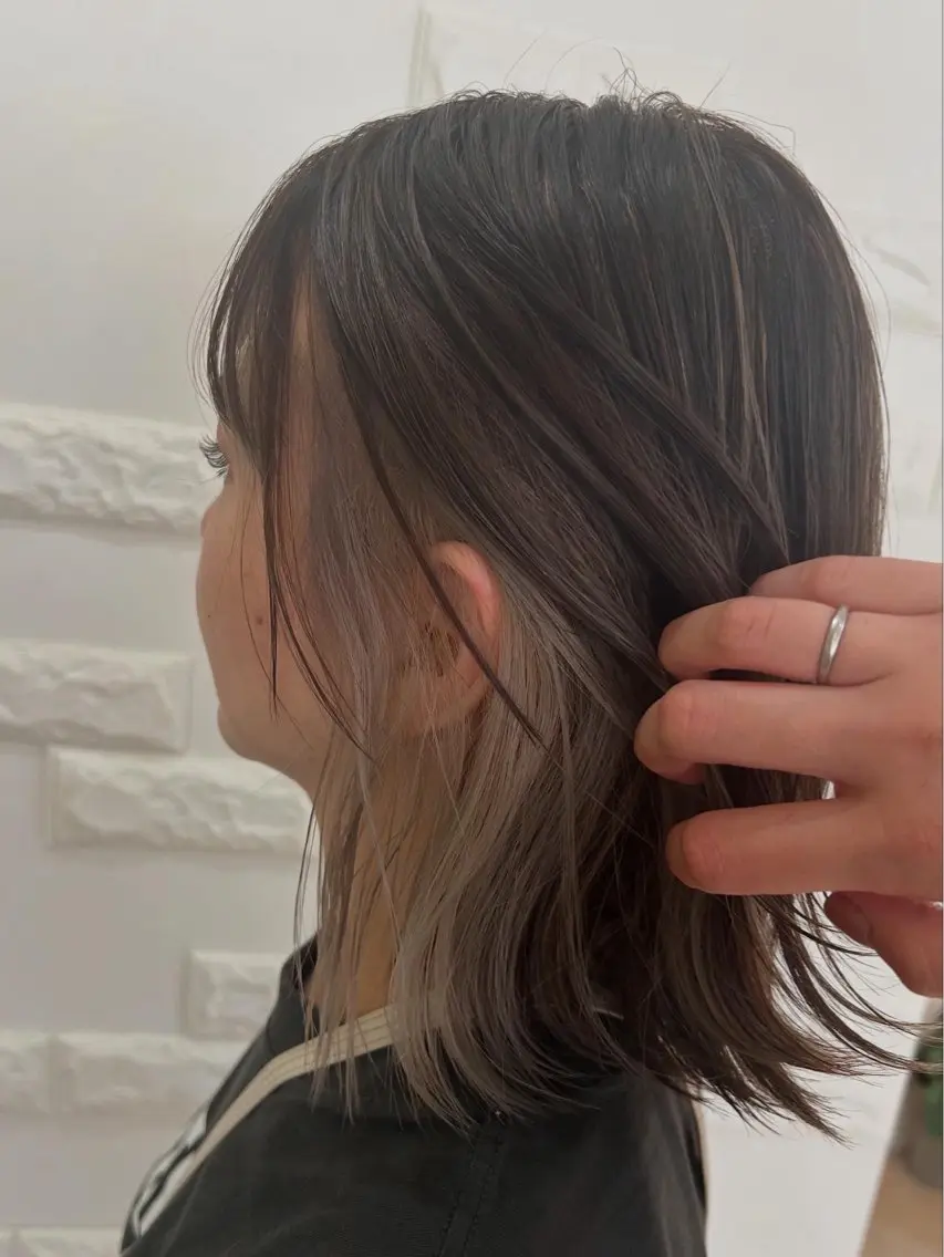 ミディアム ヘアカラー 佐藤 帆春のヘアスタイル