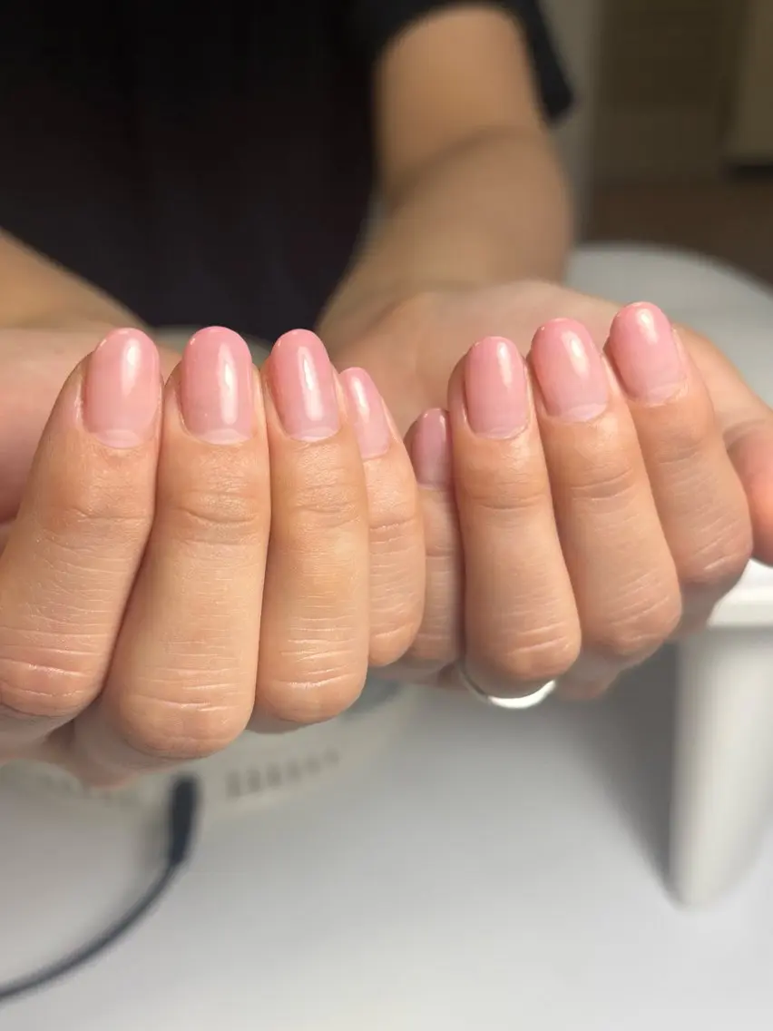 ネイル グラデーション 【大人上品ネイル】 ゆい🌷のネイルデザイン