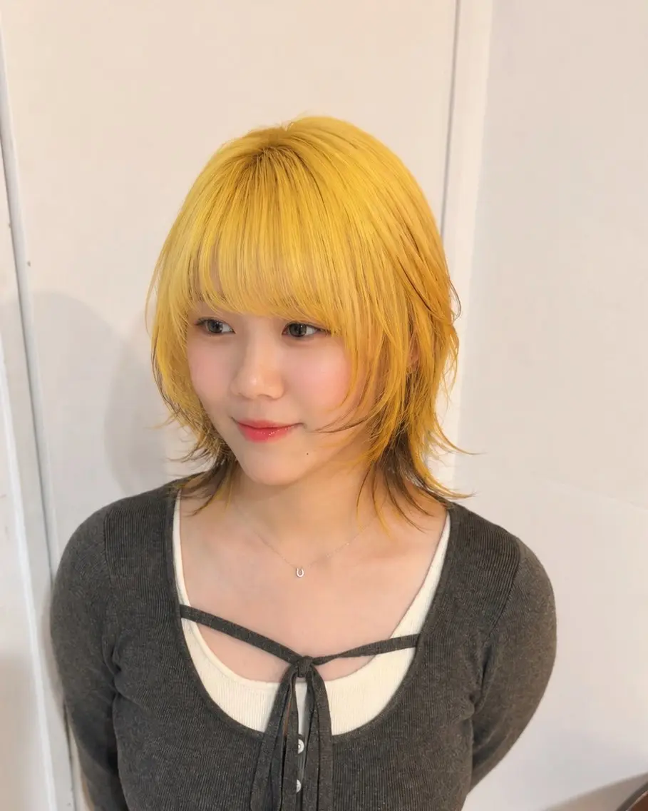 ミディアム カット ヘアカラー 表参道/ウルフカット /ナチュラルウルフのヘアスタイル