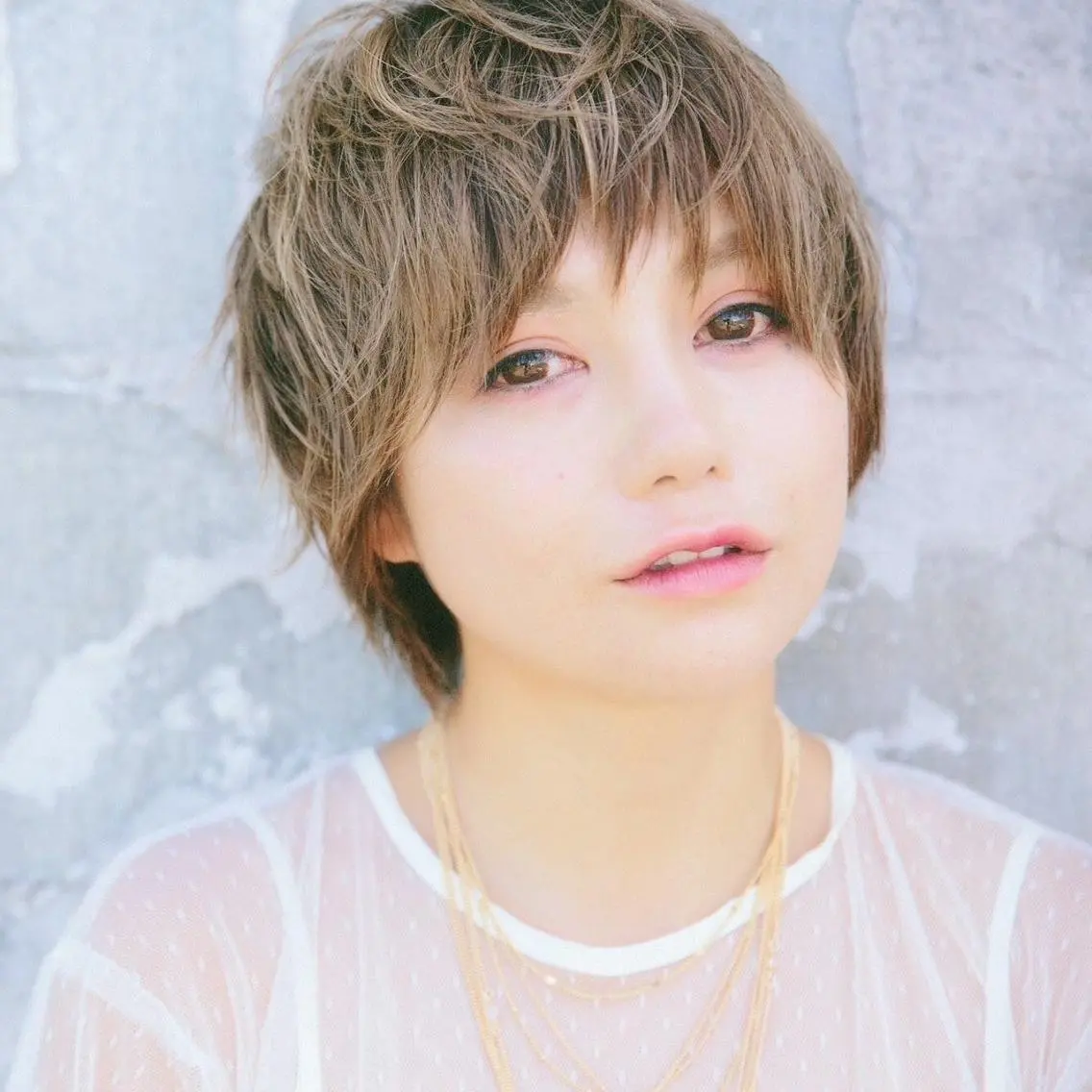ショート 透明感/地毛風カラー AYAKAのヘアスタイル