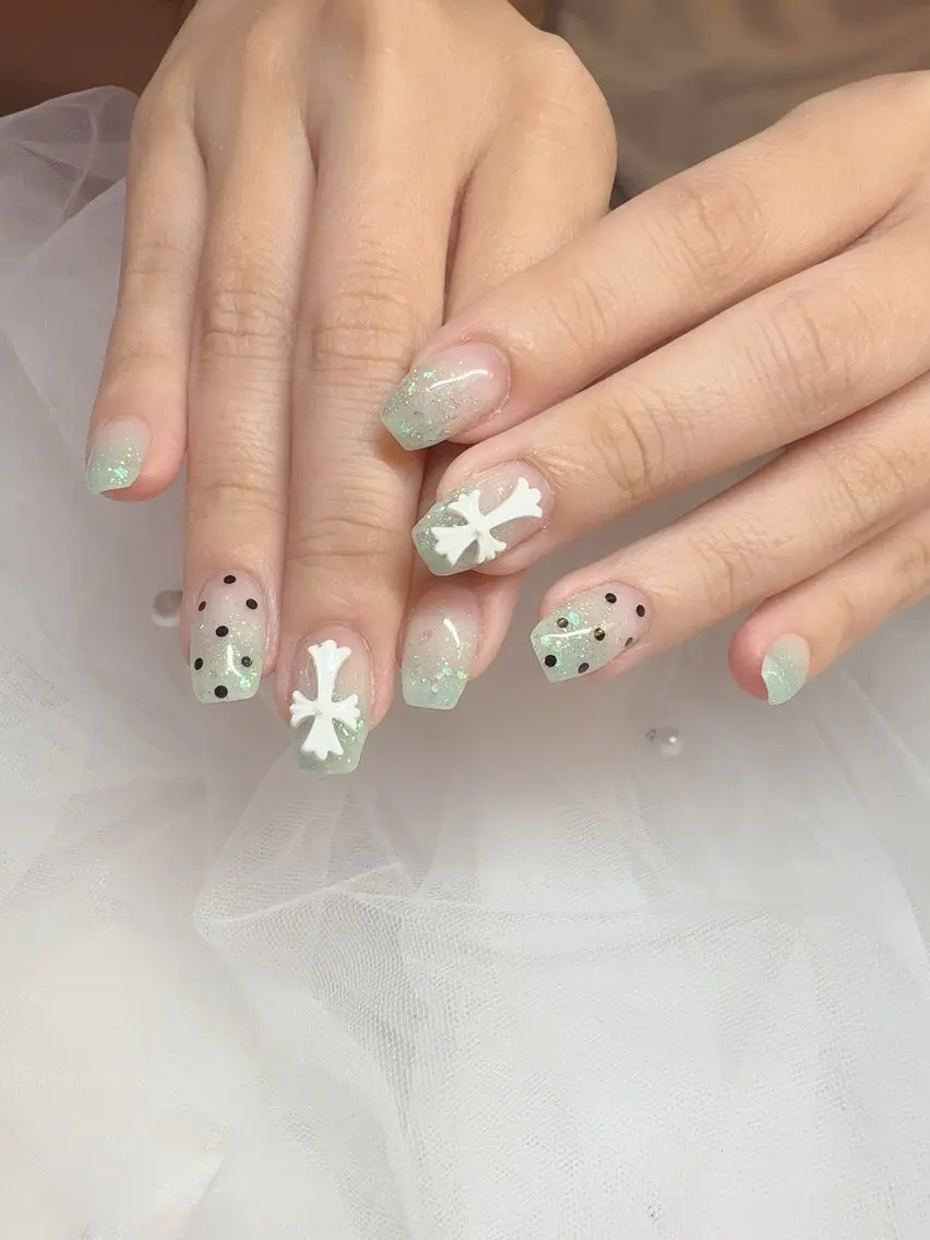 ネイル グリーン teddybear nailsのネイルデザイン