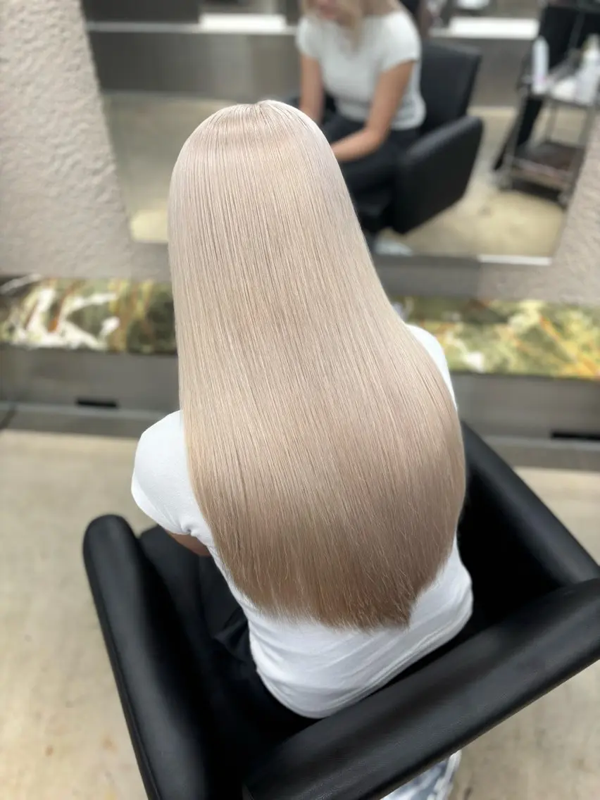 ロング カラー ブリーチ ブロンド ホワイトブロンド PELE  渋谷 airiのヘアスタイル