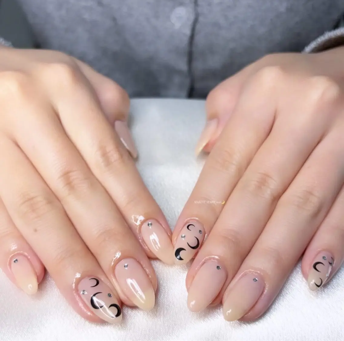 セミロング ハンドネイル soin.nail aiのネイルデザイン