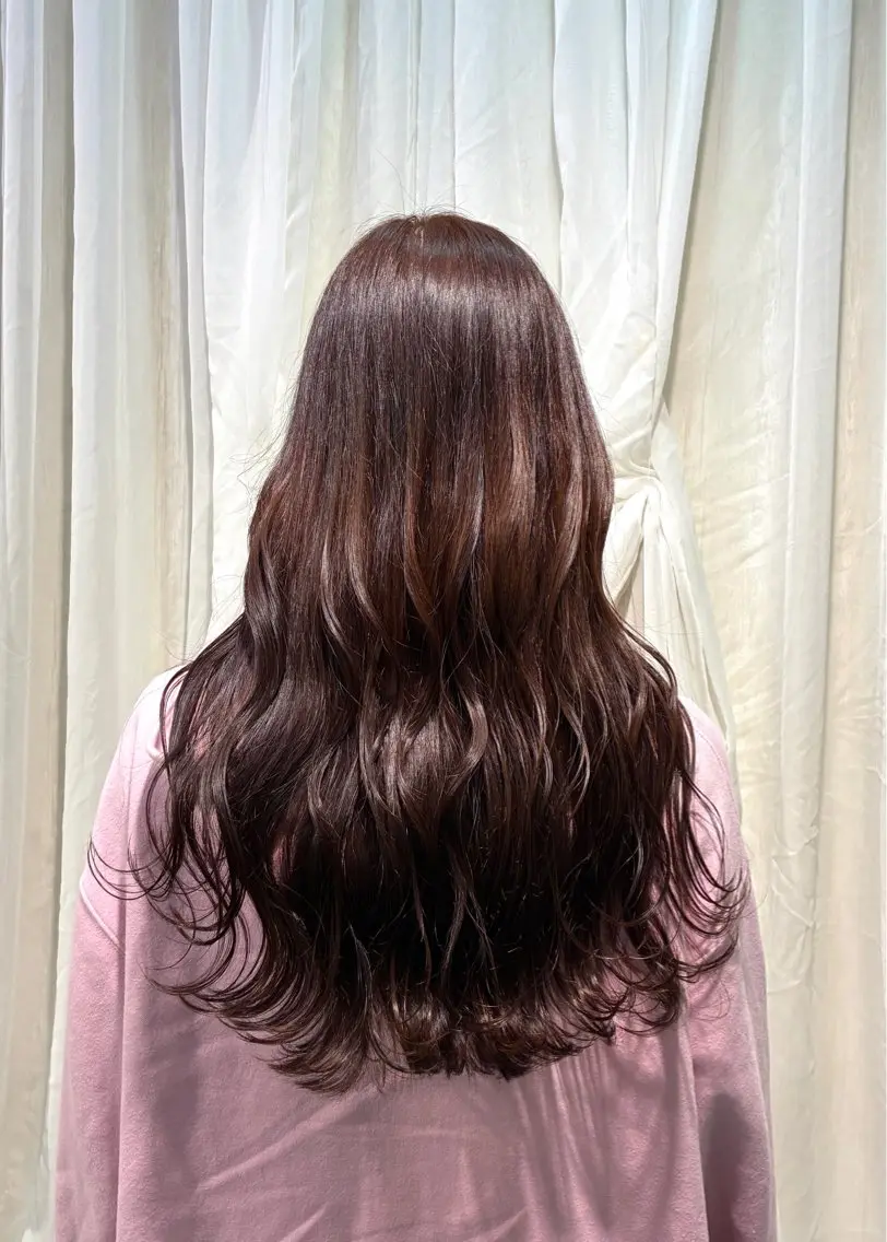 ロング カラー ブラウンカラー ピンクカラー ピンクブラウン 🌟小出 倫花🌟 艶カラー/カットのヘアスタイル