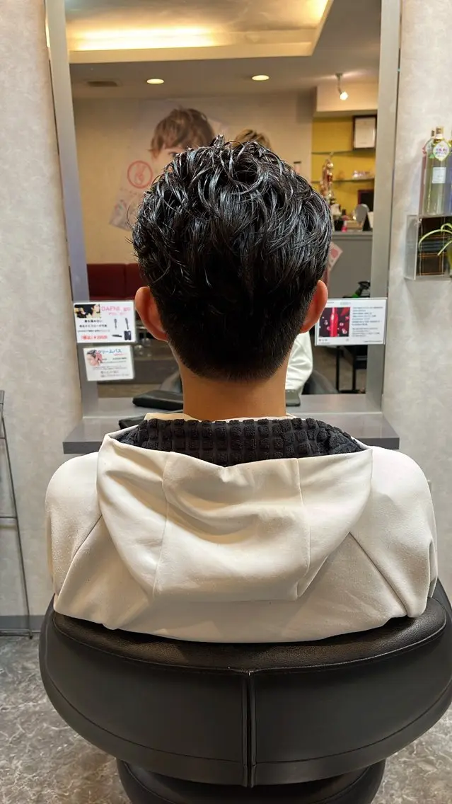 ショート パーマ 喜瀬 慎斗のヘアスタイル