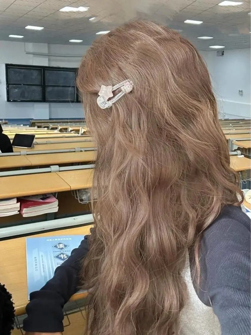 ロング カラー ヘアアレンジ カット ヘアカラー トリートメント 垢抜け透明感 カラー🪽ྀི🤎のヘアスタイル