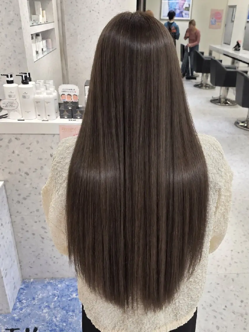 ロング アッシュ アッシュグレー アッシュグレージュ 髪質改善 ロング カット ヘアカラー トリートメント MISAKI♡艶髪♡ 髪質改善♡ストレートのヘアスタイル