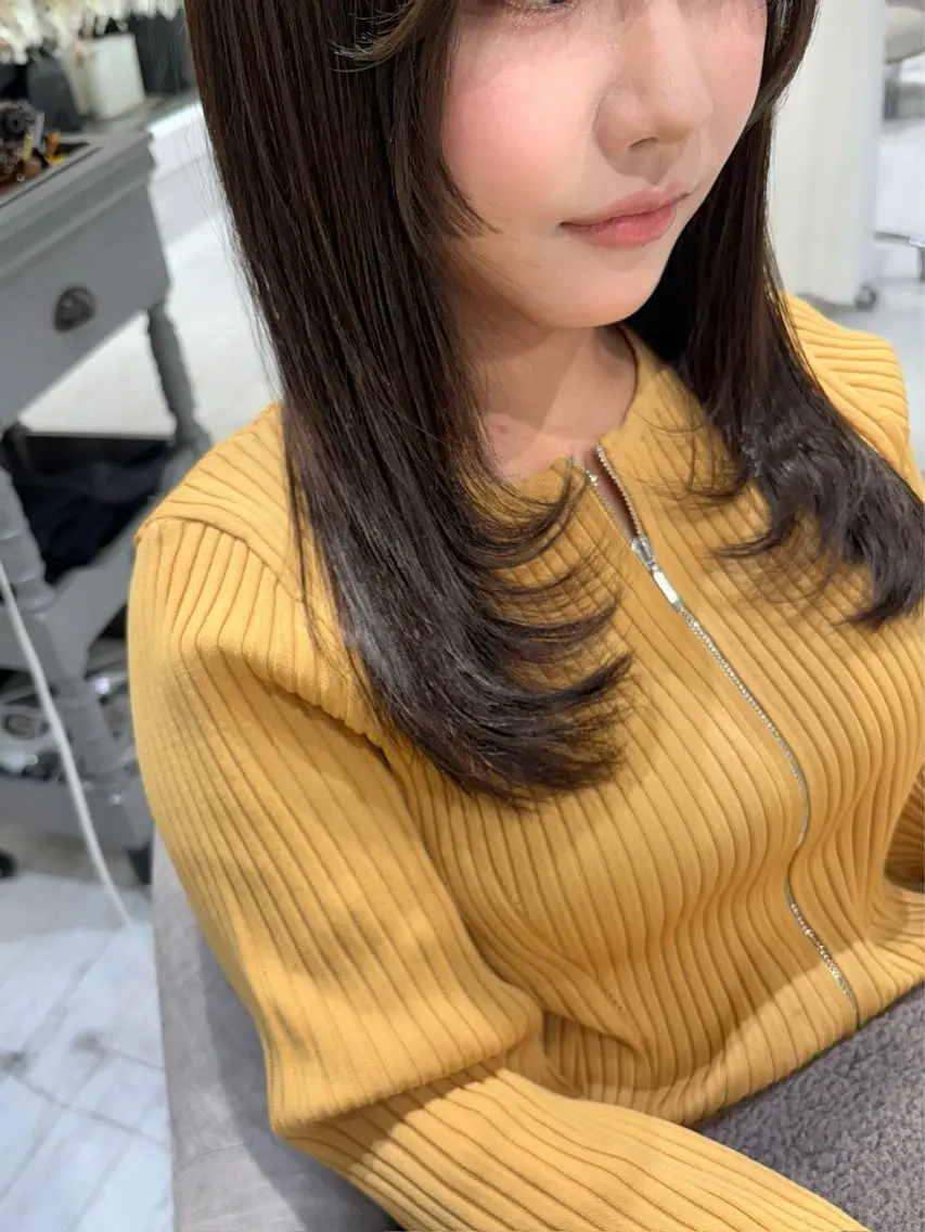 ロング 姫カット レイヤーカット カット ヘアカラー トリートメント ヘッドスパ ボブ/レイヤー/ 茉莉花のヘアスタイル