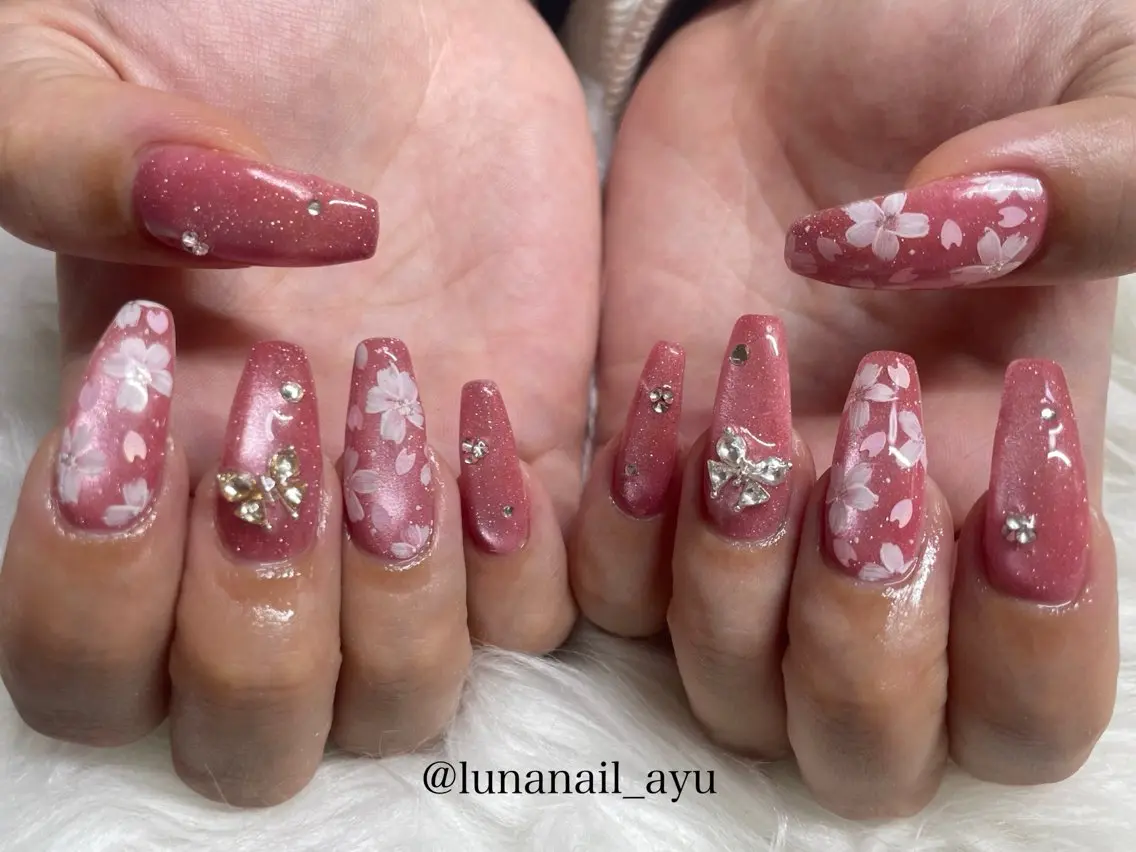 ネイル 桜ネイル マグネットネイル 春ネイル ハンドネイル LUNA NAIL ayuのネイルデザイン