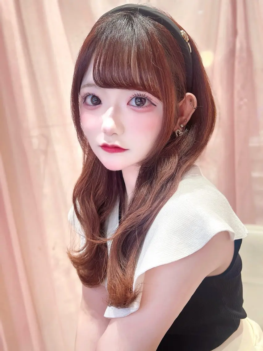 ロング カラー カット ヘアカラー トリートメント ヘッドスパ ヘアセット 韓国ヘア/レイヤー/ 顔まわり/りょーとのヘアスタイル