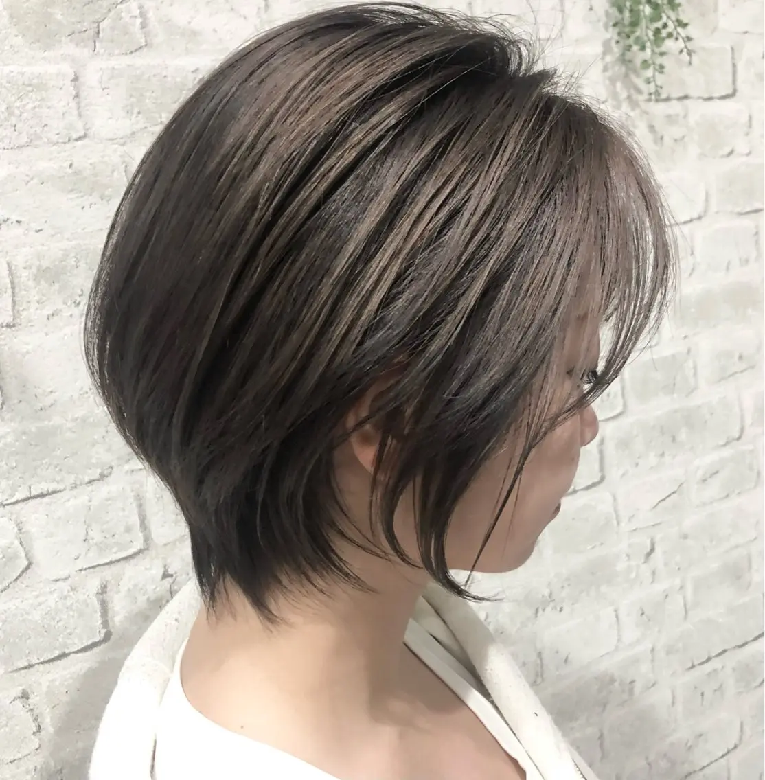 ショート カラー 透明感カラー くびれヘア ショートヘア カット ヘアカラー トリートメント 内藤 繁のヘアスタイル