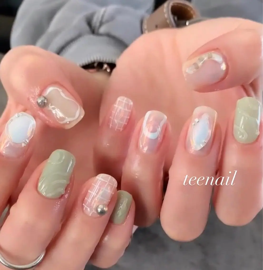 ネイル ニュアンスネイル 春ネイル ワンホンネイル ハンドネイル teenail 21のネイルデザイン