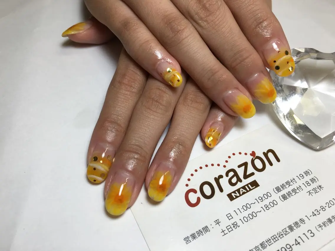 ネイル アートネイル 黄色 ヨーヨーネイル ネイリスト aicoのネイルデザイン