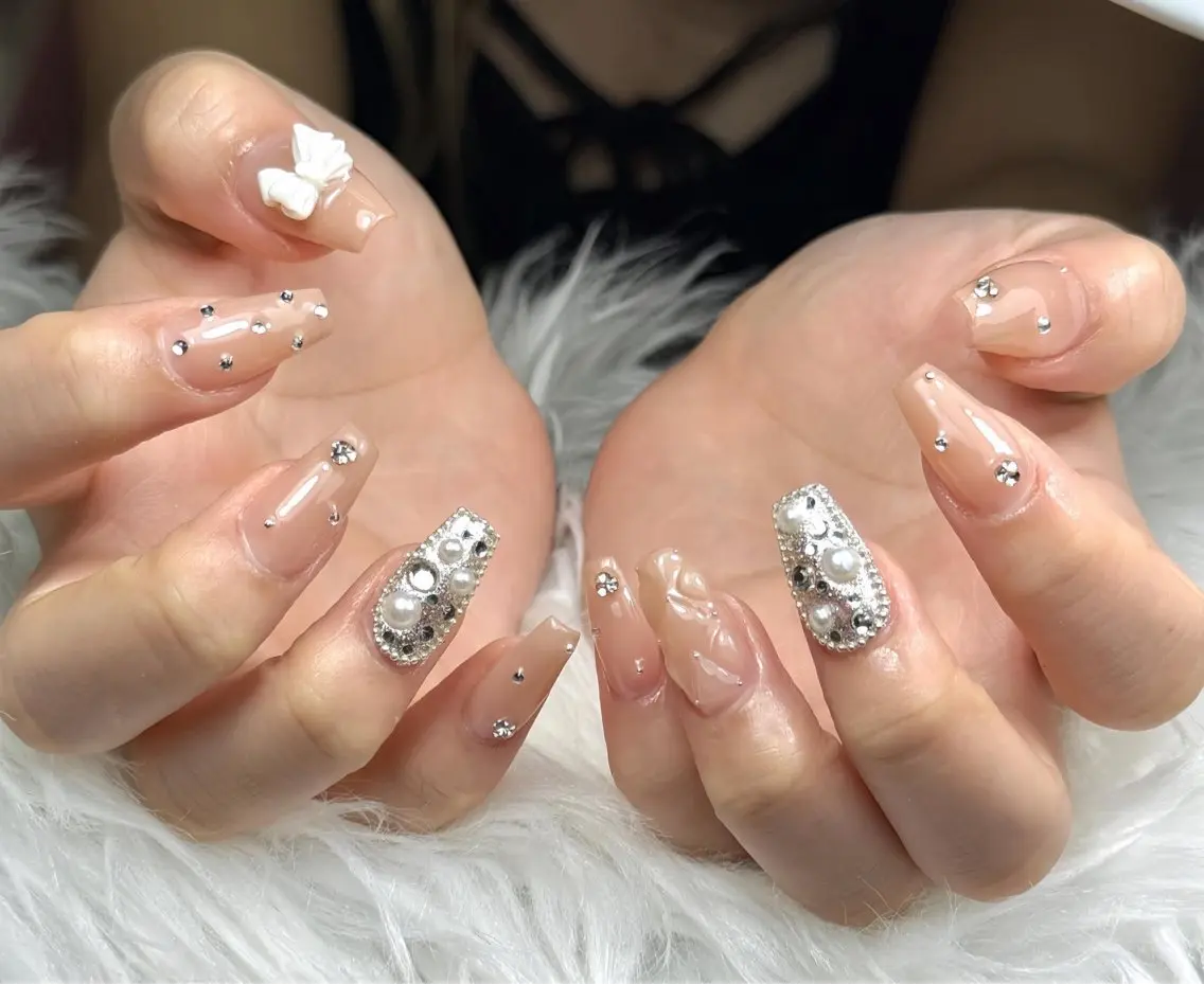 ネイル アートネイル ボルドー フレンチネイル ジェルネイル 氷ネイル・うるうるネイル ハンドネイル Yuki Nailsalonのネイルデザイン