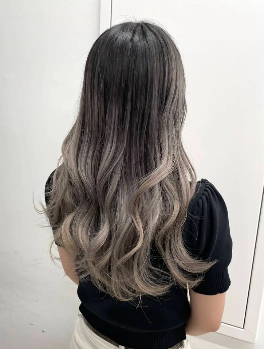 セミロング カット ヘアカラー トリートメント Cielo by Siestaのヘアスタイル