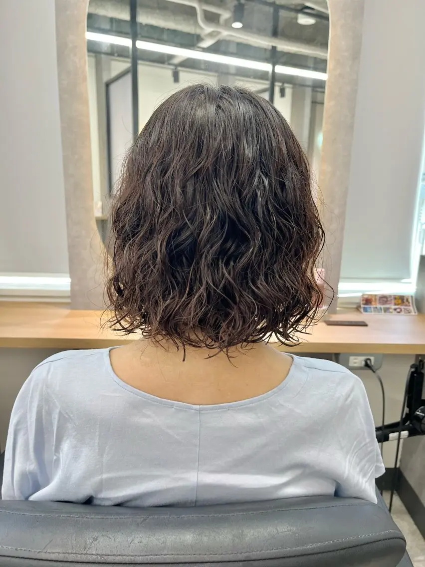 ミディアム ミディアムパーマ カット パーマ 🌈藤田 千穂のヘアスタイル