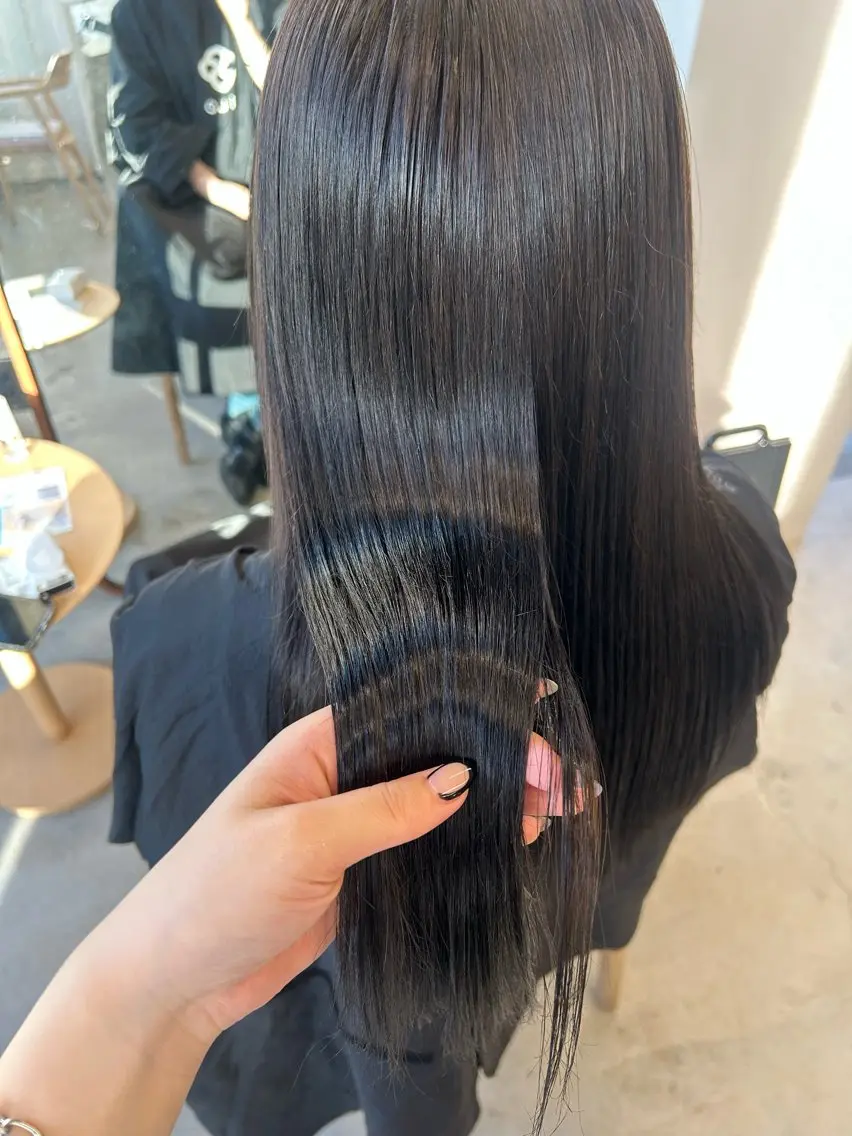 ロング カラー ヘアカラー トリートメント SiLO Yukinaのヘアスタイル