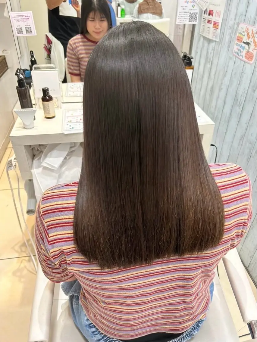 セミロング カット トリートメント 🫧透明感 ×艶🫧 吉田 陽菜のヘアスタイル