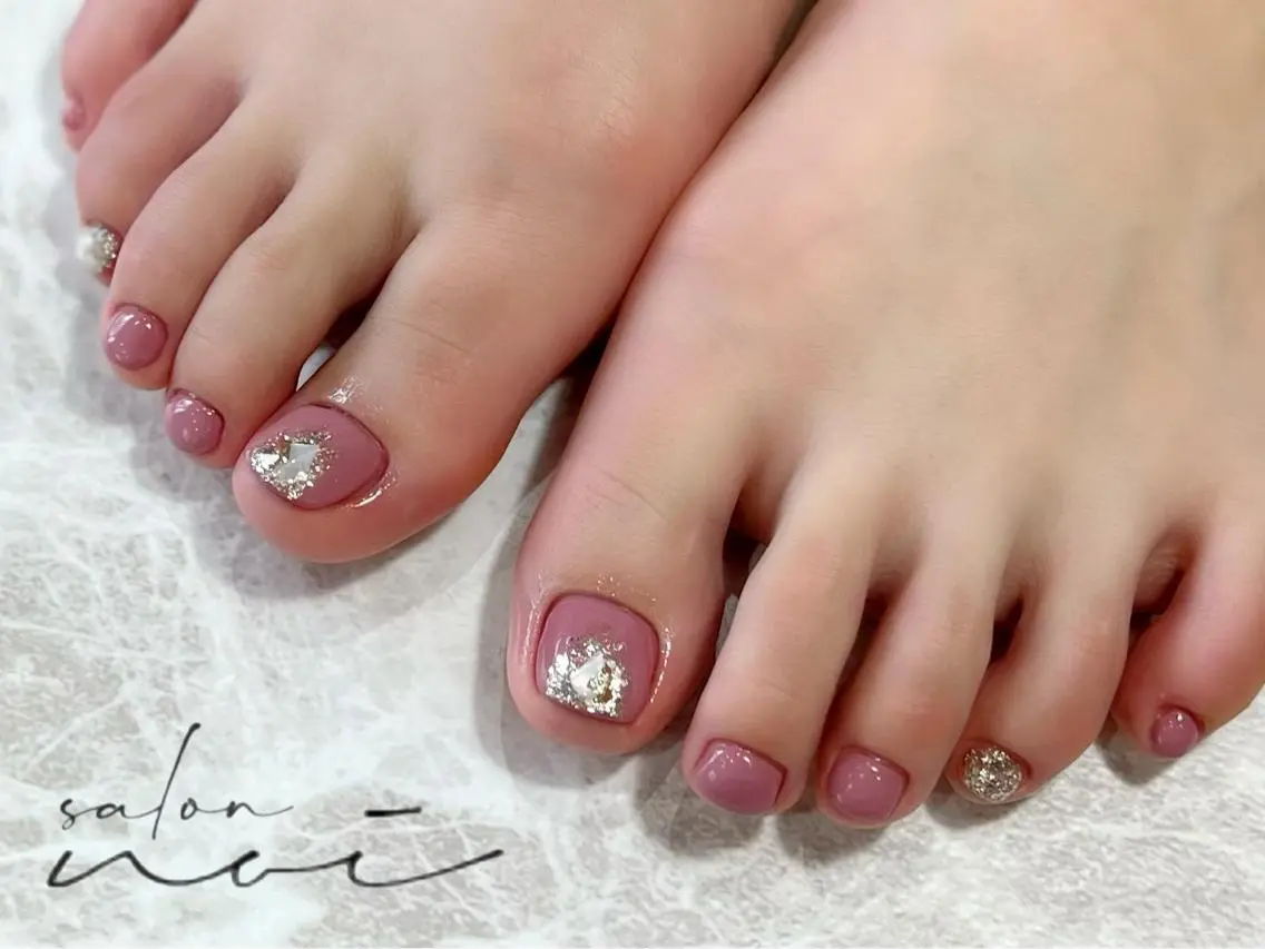 ネイル アートネイル フットネイル salon noiのネイルデザイン