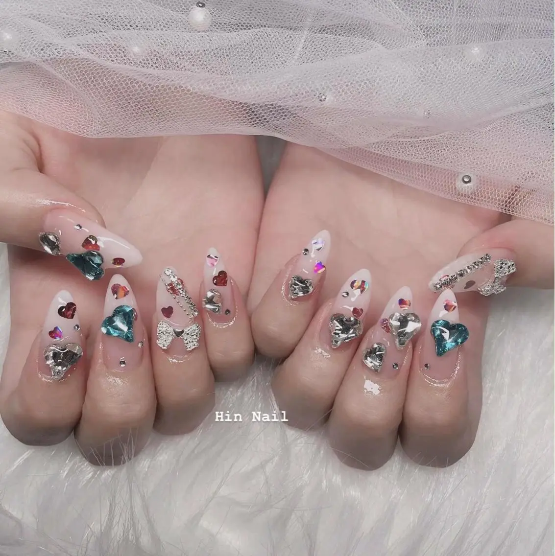 ネイル ハンドネイル HIN NAILのネイルデザイン