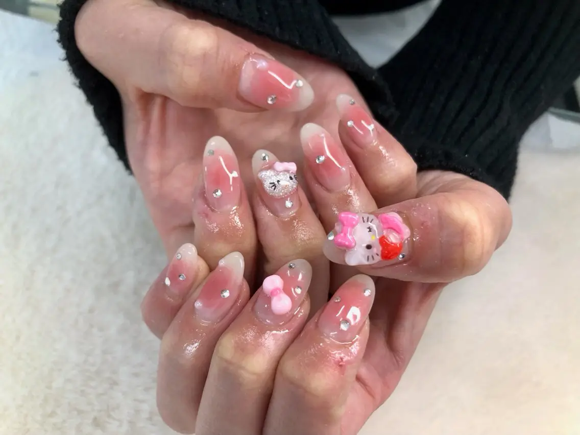 ネイル チークネイル ガーリー ワンホンネイル ハンドネイル ハンドケア 心斎橋Salon Epokkuのネイルデザイン
